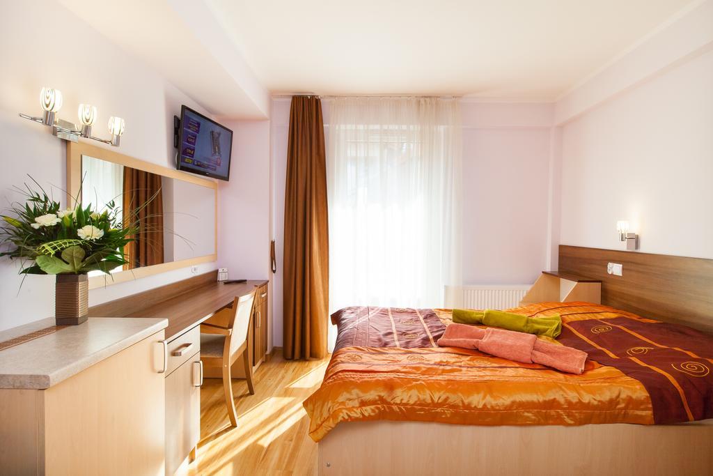 Sanatorium Zbyszko Hotel Busko-Zdrój Habitación foto