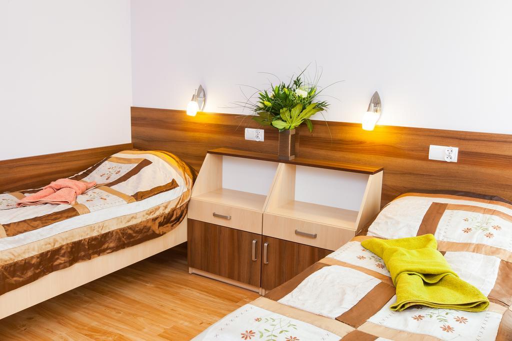 Sanatorium Zbyszko Hotel Busko-Zdrój Habitación foto