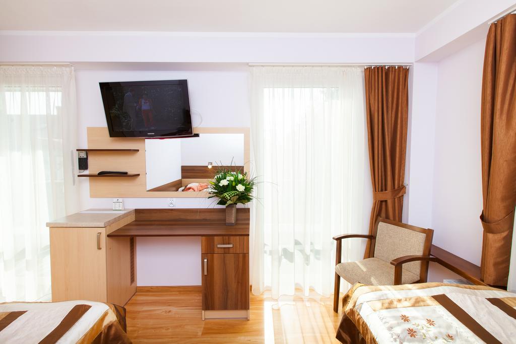 Sanatorium Zbyszko Hotel Busko-Zdrój Habitación foto